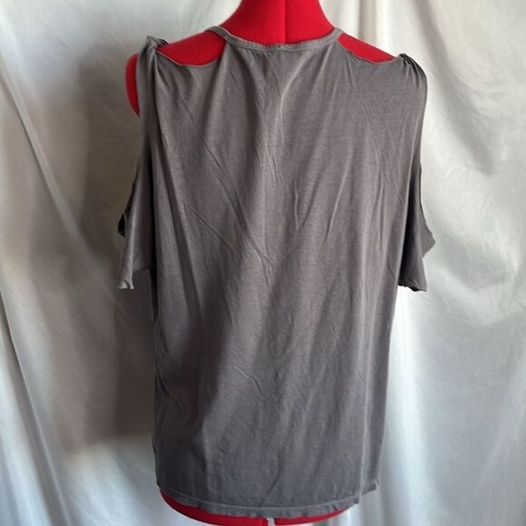 MM57 Design lab by lord & Taylor off the shoulder peek a boo shoulder shirt - Picture 6 of 10